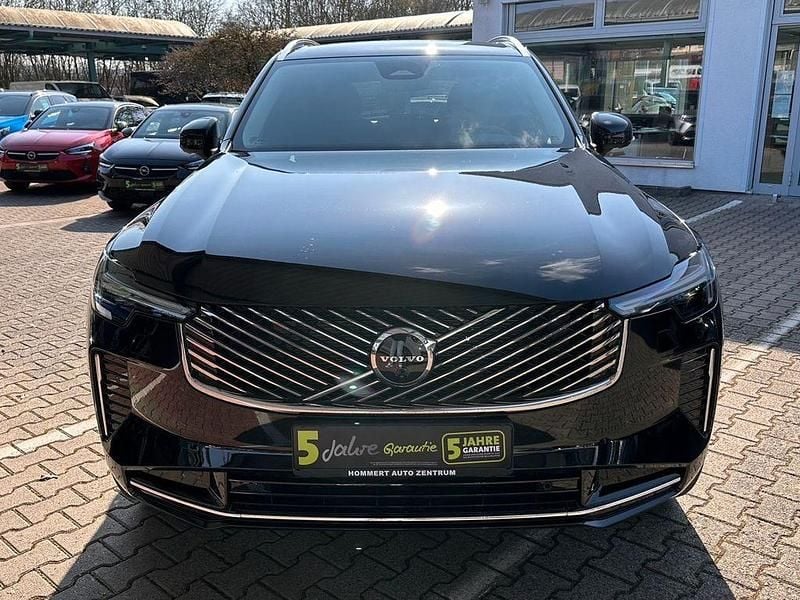 Neu Volvo XC90 Plus 250 PS (183 kW) 2026 Onyx black metallic SUV