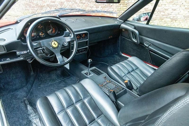 Second-hand Ferrari 328 270 CP (198 kW) 1989 Roșu