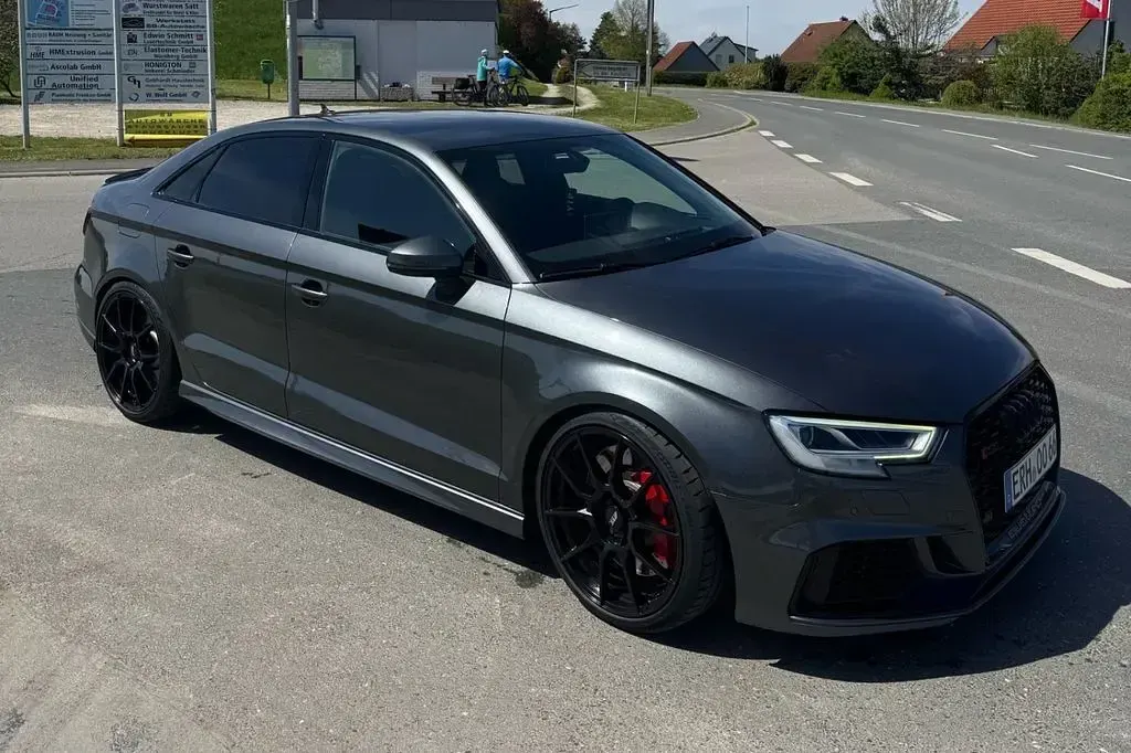 Gebraucht Audi RS3 Comfort 400 PS (294 kW) 2019 Grau Limousine
