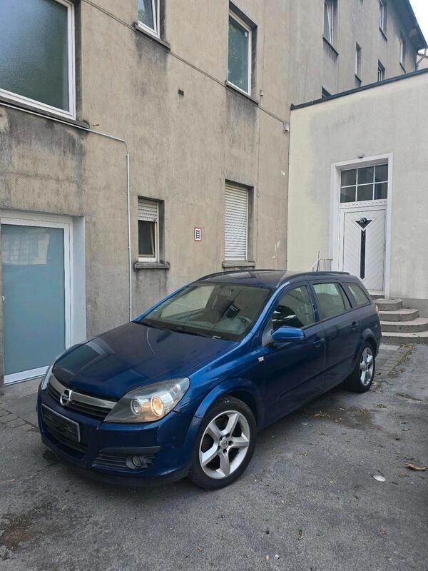 Blau Gebraucht 2007 Opel Astra Kombi | 900 € (Guter Preis) - Bild 1/4