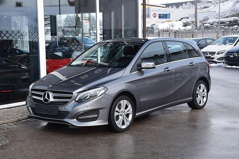 Gebraucht Mercedes B160 Progressive 102 PS (75 kW) 2017 Grau Van / Kleinbus