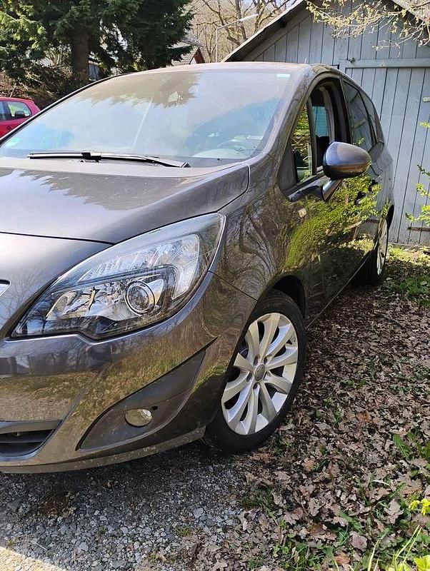 Gebraucht Opel Meriva 120 PS (88 kW) 2011 Van / Kleinbus