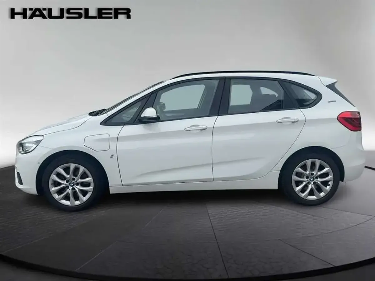Gebraucht BMW 225 Advantage 136 PS (100 kW) 2017 Alpinweiß Van / Kleinbus