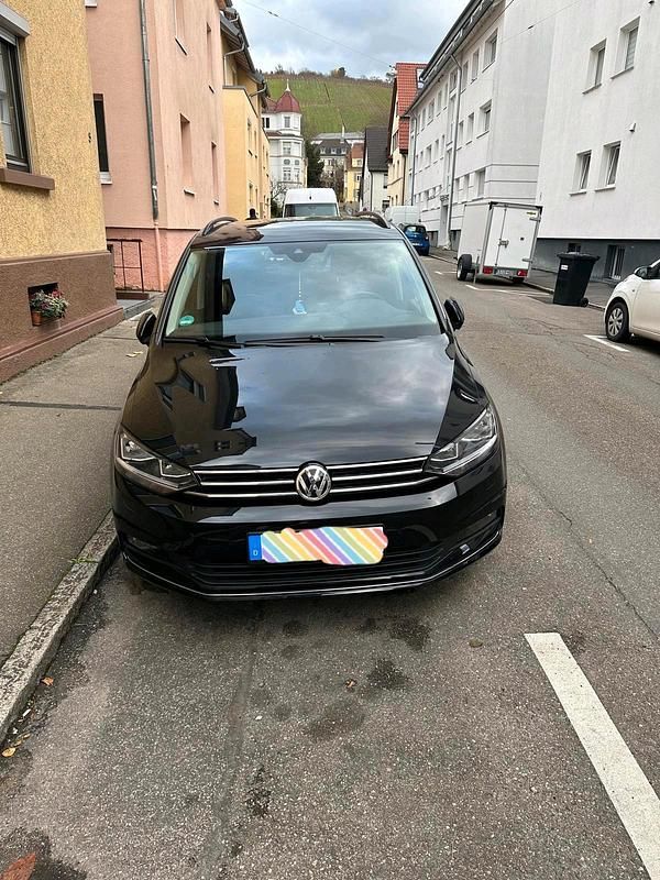 Gebraucht VW Touran 150 PS (110 kW) 2019 Schwarz Van / Kleinbus