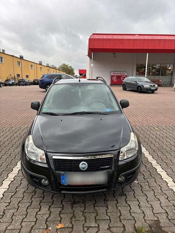 Schwarz Gebraucht 2008 Fiat Sedici Dynamic SUV | 3.000 € (Fairer Preis) - Bild 1/4
