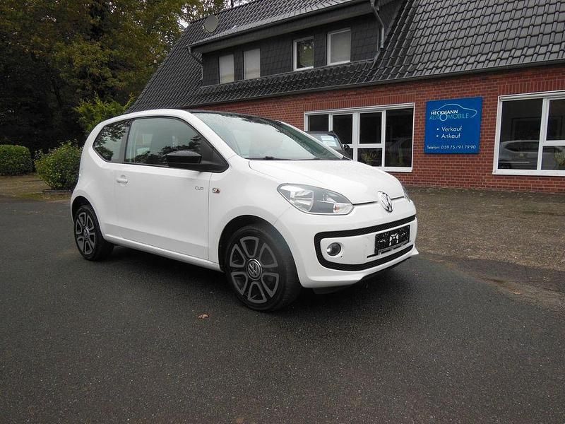 Weiß Gebraucht 2013 VW up! Cup Kleinwagen | 5.999 € (Fairer Preis) - Bild 1/4