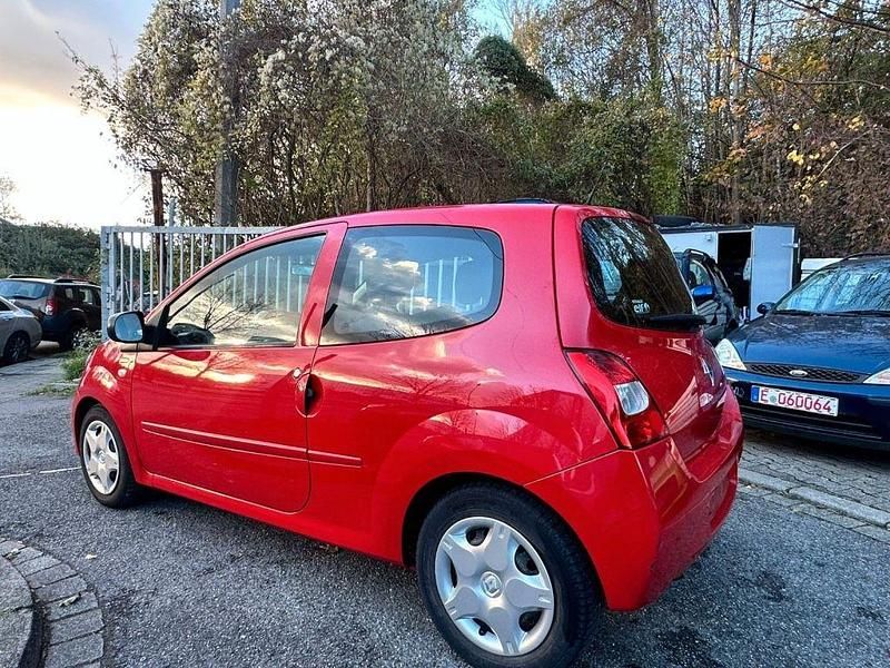 Gebraucht Renault Twingo 75 PS (55 kW) 2011 Rot Kleinwagen