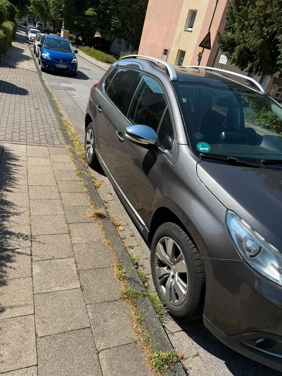 Gebraucht Peugeot 2008 Active 82 PS (60 kW) 2016 Grau SUV