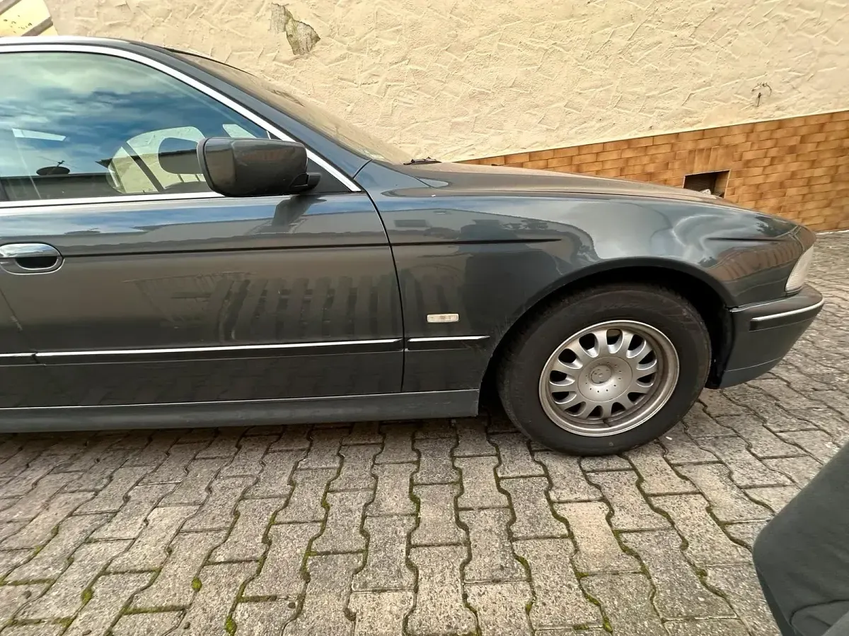 Gebraucht BMW 523 170 PS (125 kW) 1999 Grau Limousine