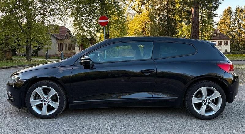 Second-hand VW Scirocco 200 CP (147 kW) 2009 Negru Coupe