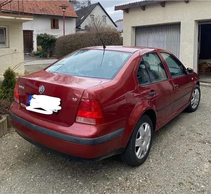 Gebraucht VW Bora 101 PS (74 kW) 1999 Rot Limousine
