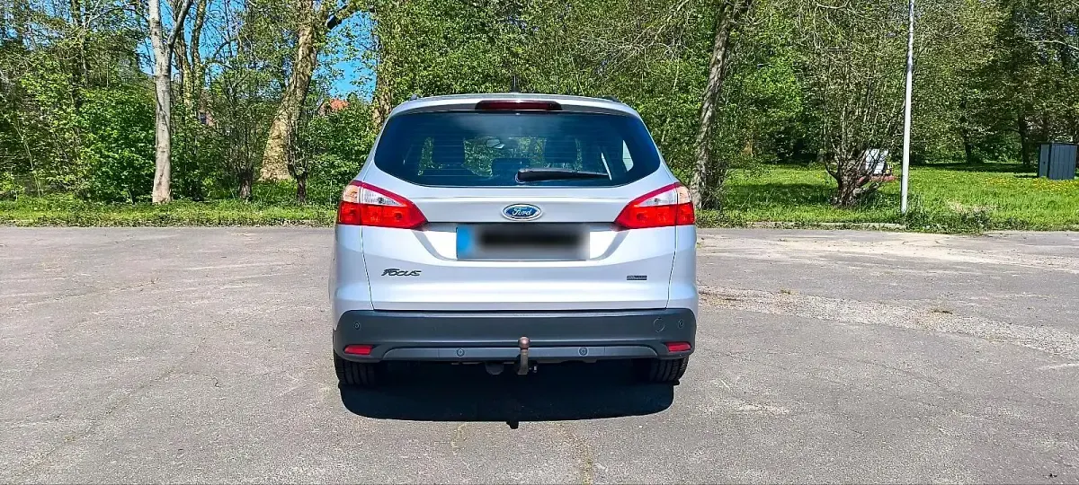 Gebraucht Ford Focus 125 PS (91 kW) 2013 Silber Kombi