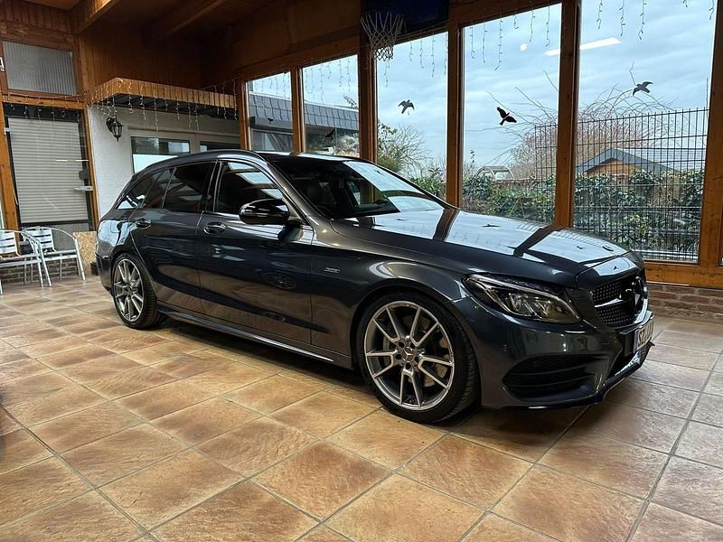 Gebraucht Mercedes C450 AMG AMG 367 PS (269 kW) 2016 Grau Kombi