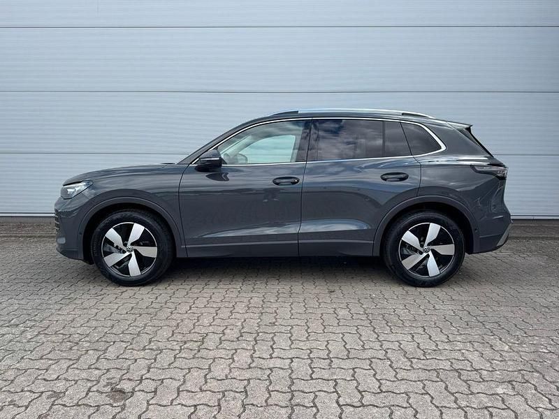 Neu VW Tiguan Elegance 150 PS (110 kW) 2025 Grau SUV