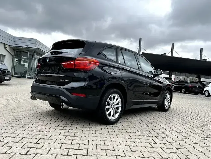 Usado BMW X1 Advantage 192 CV (141 kW) 2020 Negro SUV