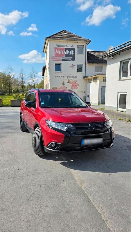 Gebraucht Mitsubishi Outlander 150 PS (110 kW) 2015 Rot SUV