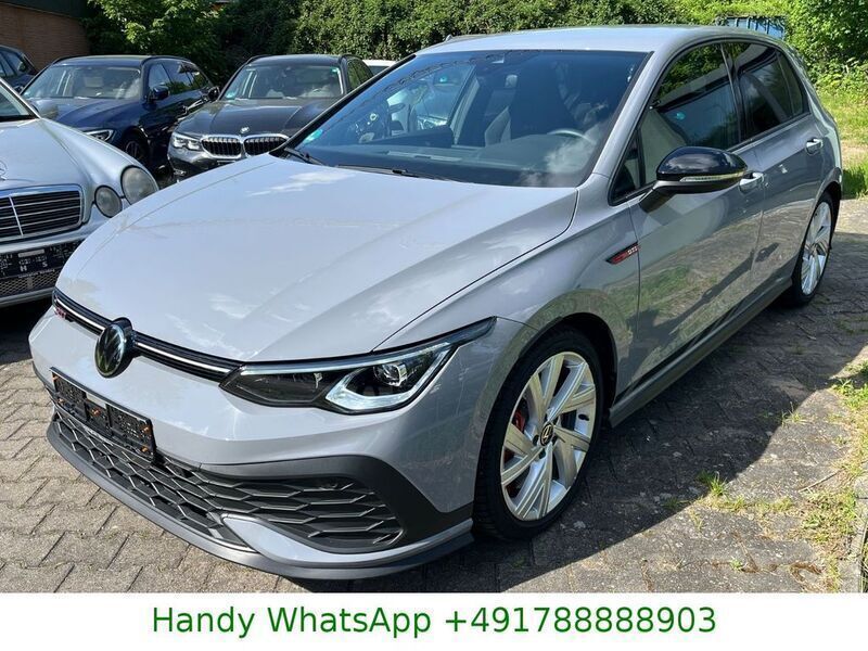Grau Gebraucht 2024 VW Golf VIII GTI Clubsport Limousine | 33.990 € (Superpreis) - Bild 1/2