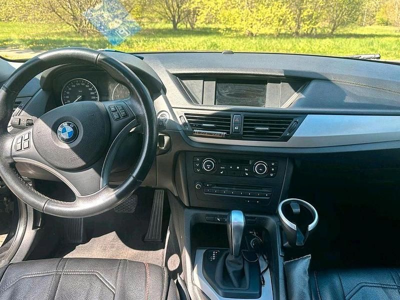 Gebraucht BMW X1 142 PS (104 kW) 2010 Schwarz SUV