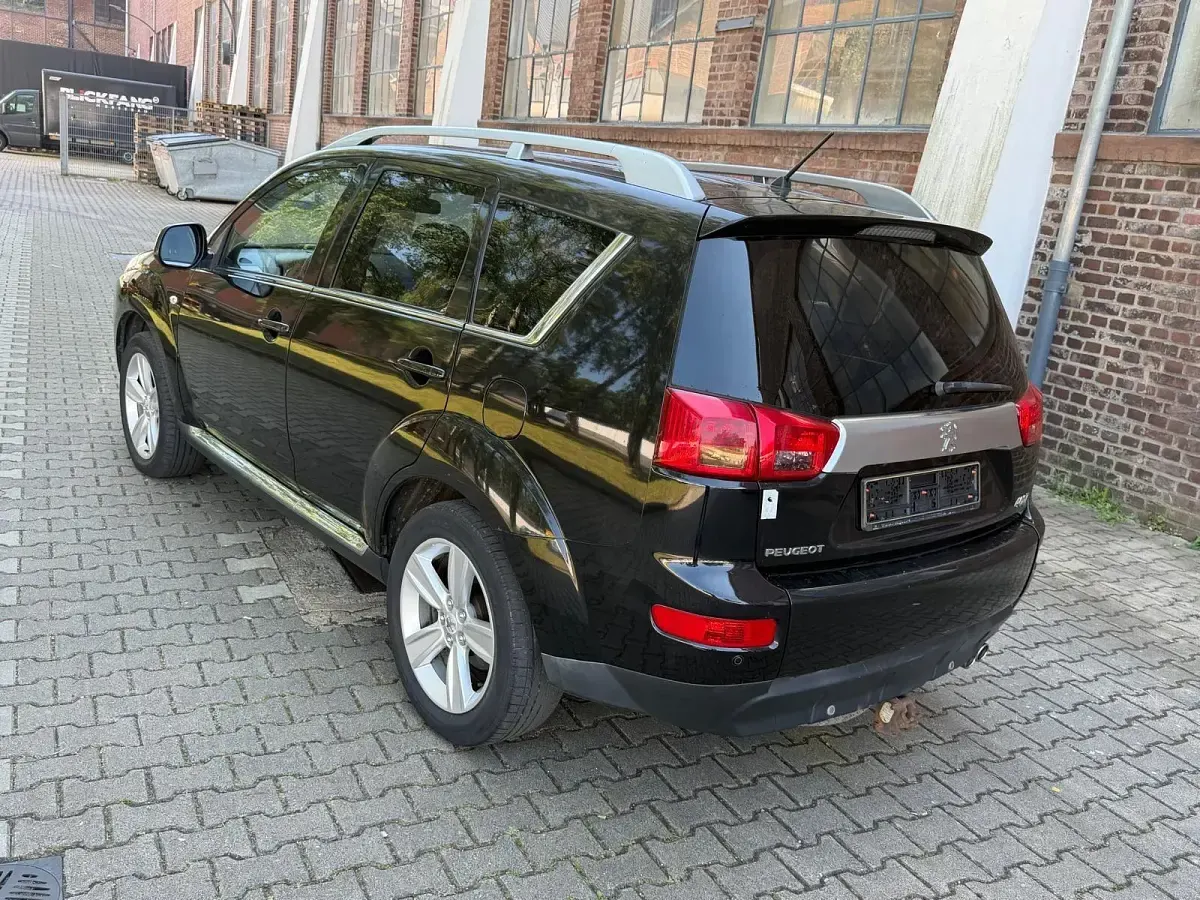 Gebraucht Peugeot 4007 156 PS (114 kW) 2010 Schwarz SUV