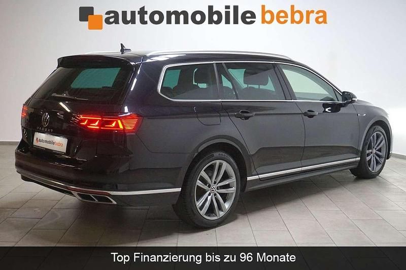 Gebraucht VW Passat R-line 200 PS (147 kW) 2021 Deep black Kombi