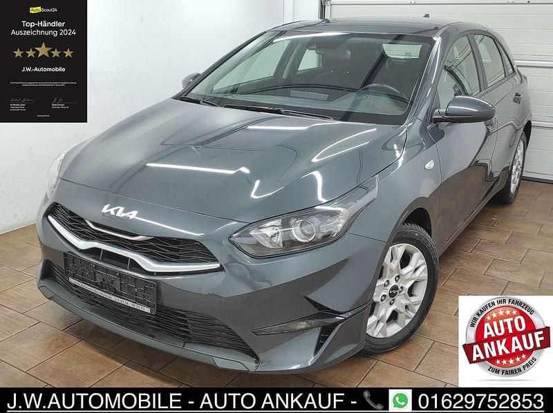 (h8g) pentametal met. Gebraucht 2022 Kia Ceed Limousine | 13.799 € (Superpreis) - Bild 1/4
