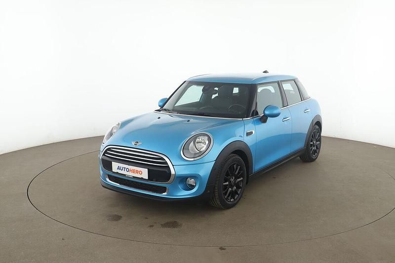 Second-hand Mini Cooper 136 CP (100 kW) 2015 Albastru Hatchback