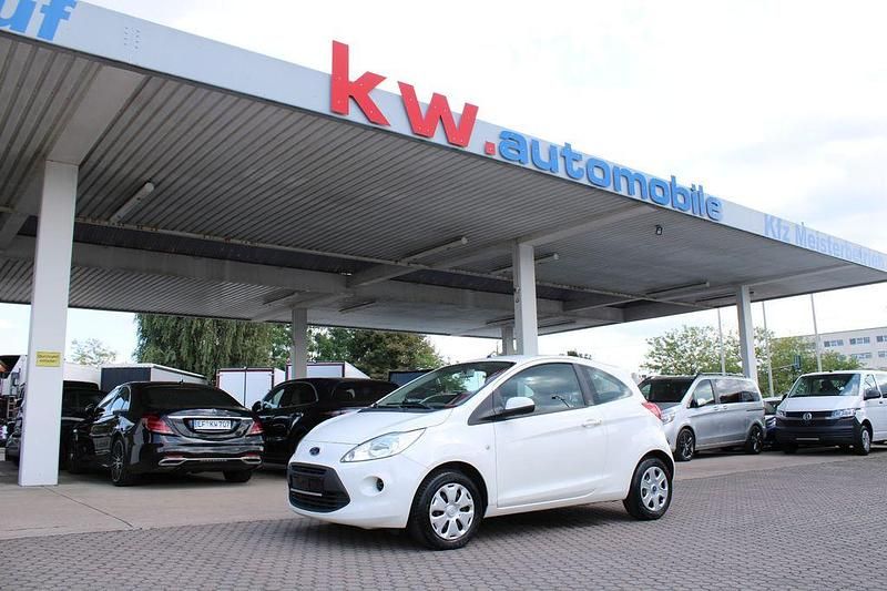 Weiß Gebraucht 2016 Ford Ka Trend Kleinwagen | 3.950 € (Fairer Preis) - Bild 1/4