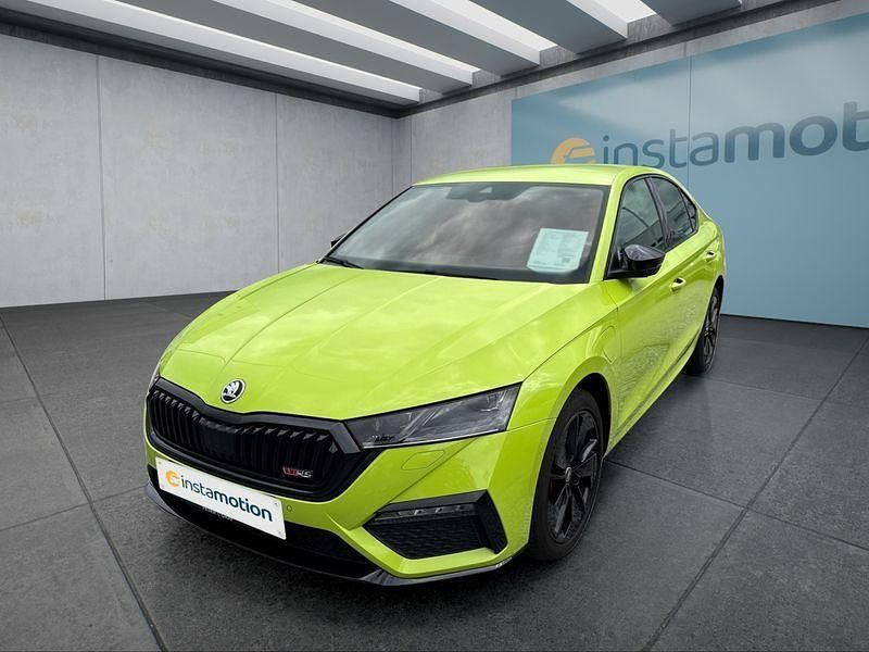 Grün Gebraucht 2021 Skoda Octavia RS Limousine | 31.249 € (Teuer) - Bild 1/4