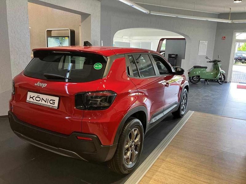 Gebraucht Jeep Avenger EV Longitude 114 kW (156 PS) 2023 Rot SUV