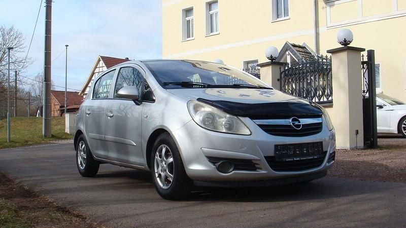 Gebraucht Opel Corsa Edition 80 PS (58 kW) 2007 Silber Kleinwagen