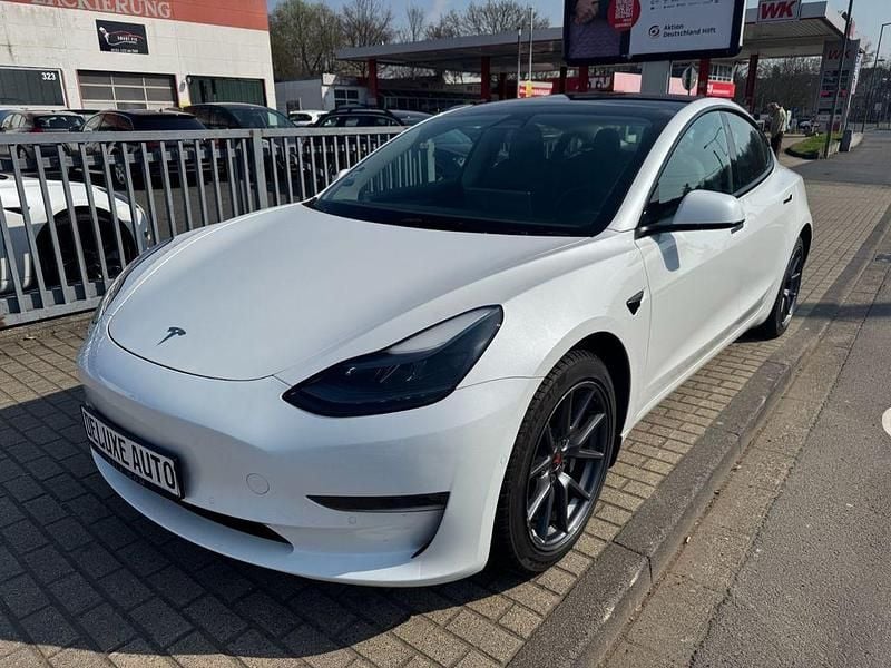 Gebraucht Tesla Model 3 324 kW (441 PS) 2022 Weiß Limousine