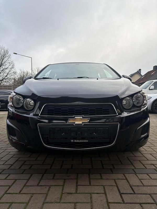 Gebraucht Chevrolet Aveo 101 PS (74 kW) 2011 Schwarz Kleinwagen