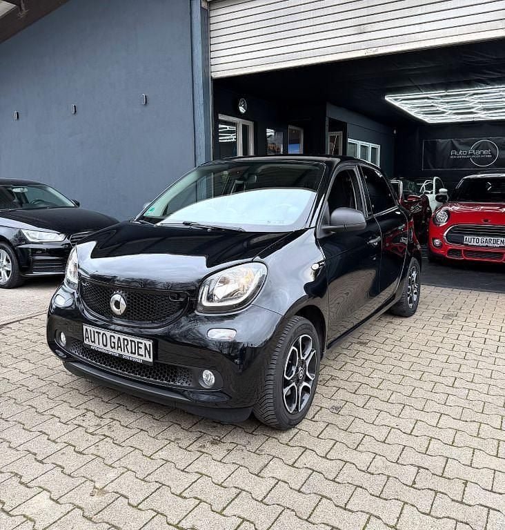 Gebraucht Smart ForFour Basis 90 PS (66 kW) 2016 Schwarz Kleinwagen