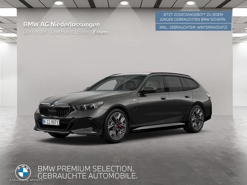 Grau Gebraucht 2025 BMW 550e M Sport Kombi | 82.599 € (Fairer Preis) - Bild 1/2