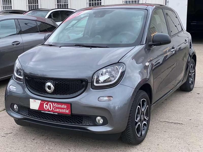 Grau Gebraucht 2019 Smart ForFour Passion Kleinwagen | 14.590 € (Fairer Preis) - Bild 1/4