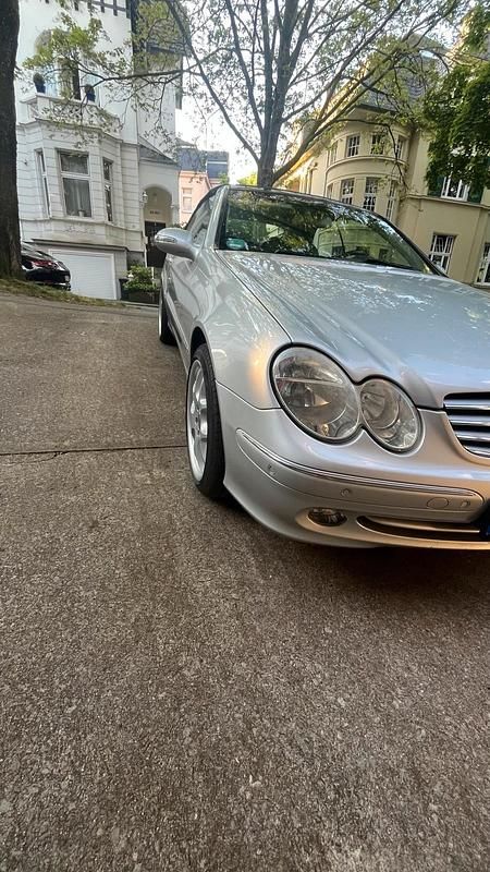 Gebraucht Mercedes CLK200 163 PS (119 kW) 2003 Silber Cabrio