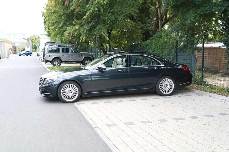 Schwarz Gebraucht 2014 Mercedes S350 Limousine | 37.500 € - Bild 1/4