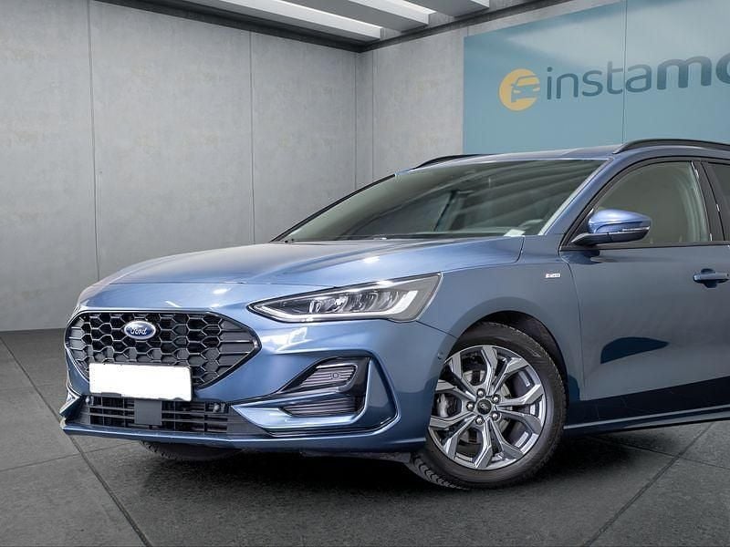 Blau Gebraucht 2023 Ford Focus ST-Line X Kombi | 25.099 € (Teuer) - Bild 1/4