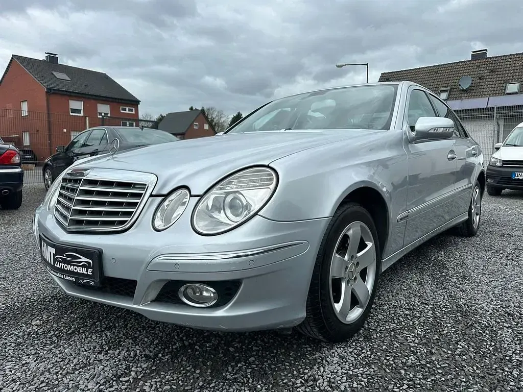 Second-hand Mercedes E200 184 CP (135 kW) 2006 Argintiu Berlinǎ