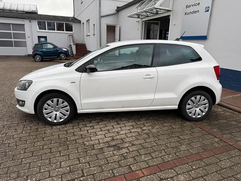 Gebraucht VW Polo Match 69 PS (50 kW) 2012 Weiß Kleinwagen