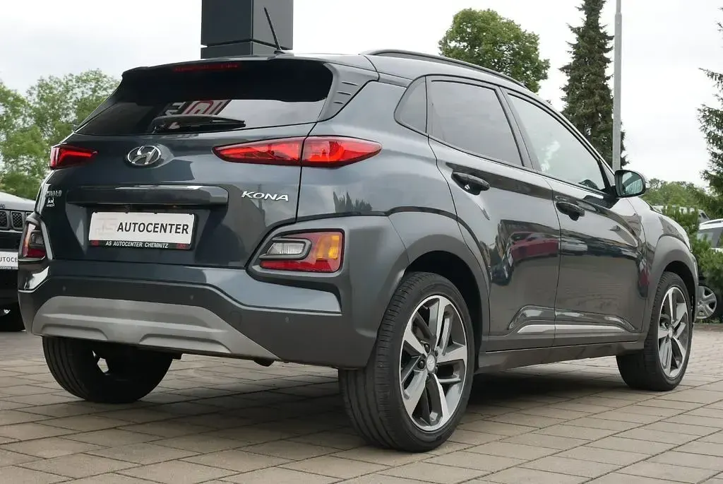Gebraucht Hyundai Kona Style 120 PS (88 kW) 2017 Grau SUV