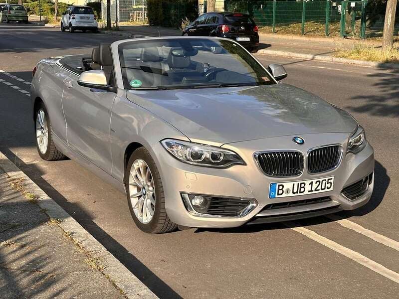 Silber Gebraucht 2015 BMW 218 Luxury Line Cabrio | 15.750 € (Guter Preis) - Bild 1/4