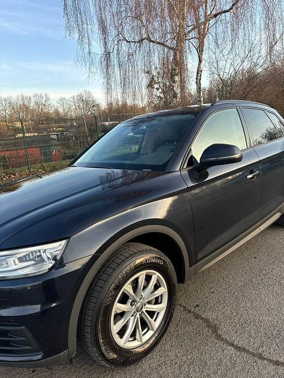 Second-hand Audi Q5 S-Line 163 CP (119 kW) 2018 Albastru SUV
