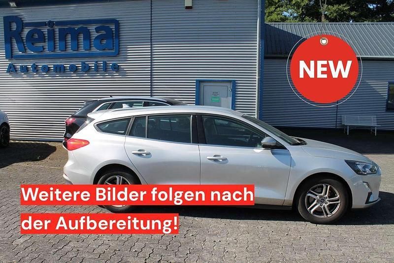 Silber Gebraucht 2021 Ford Focus Kombi | 11.590 € (Superpreis) - Bild 1/4