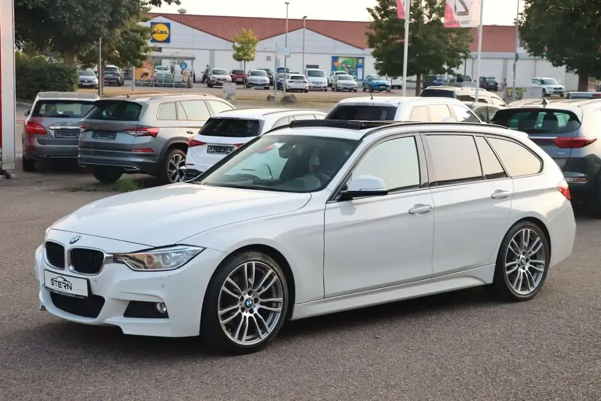 Gebraucht BMW 330 M Sport 258 PS (189 kW) 2013 Alpinweiss iii Kombi