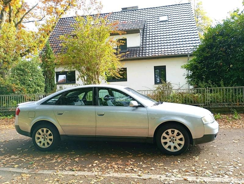 Silber Gebraucht 1997 Audi A6 Limousine | 2.490 € (Fairer Preis) - Bild 1/4