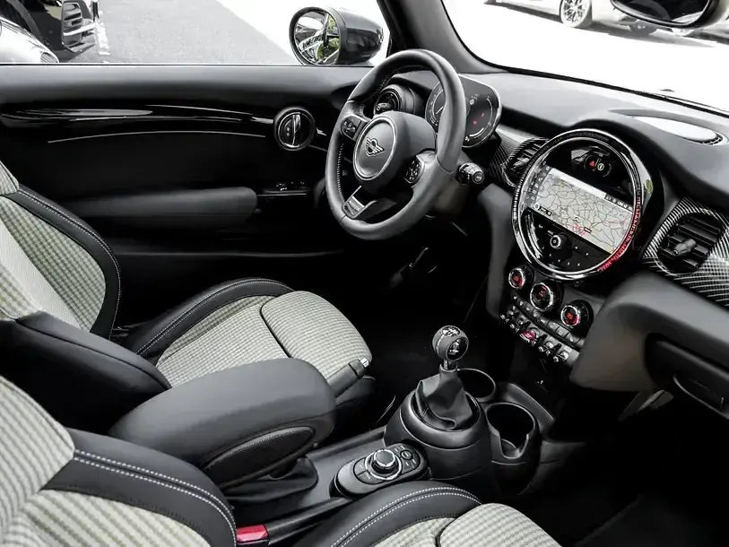 Gebraucht Mini Cooper Resolute Edition 136 PS (100 kW) 2023 Grün Kleinwagen
