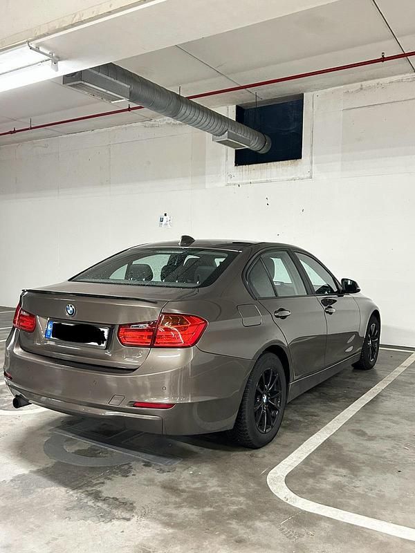 Gebraucht BMW 316 136 PS (100 kW) 2013 Limousine