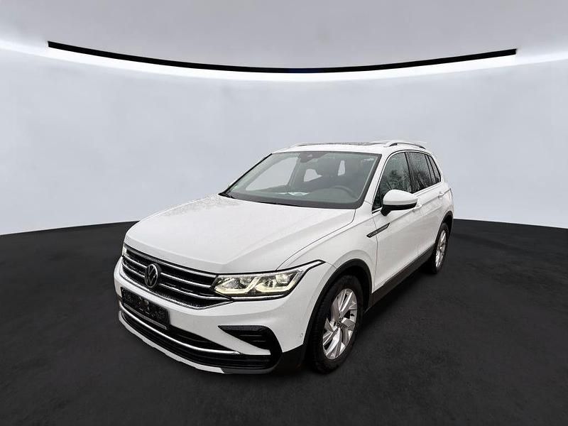 Gebraucht VW Tiguan Elegance 150 PS (110 kW) 2023 Pure white SUV