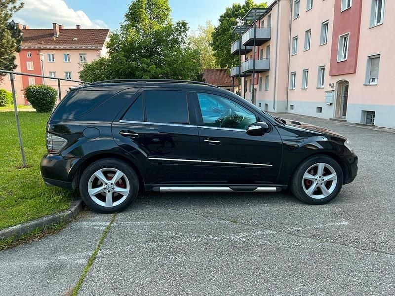 Usata Mercedes ML320 2007 Nero SUV
